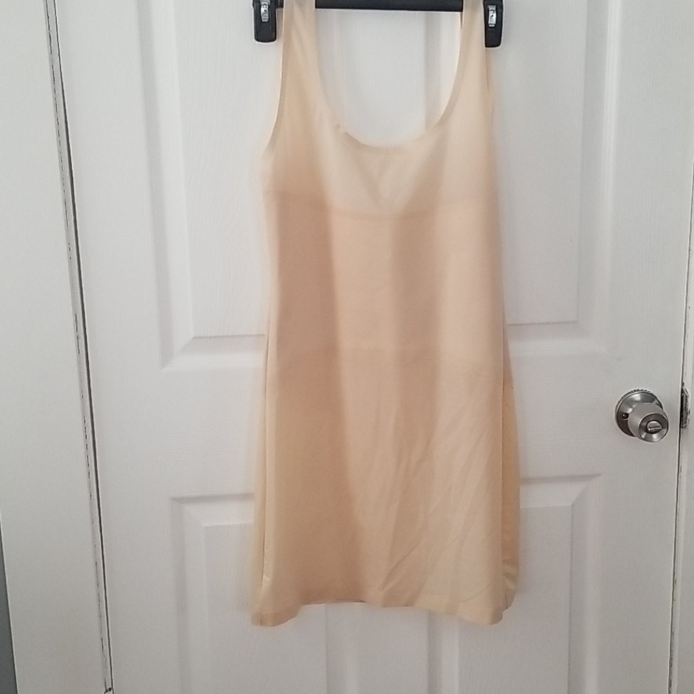 NWOT Wacoal Nude slip